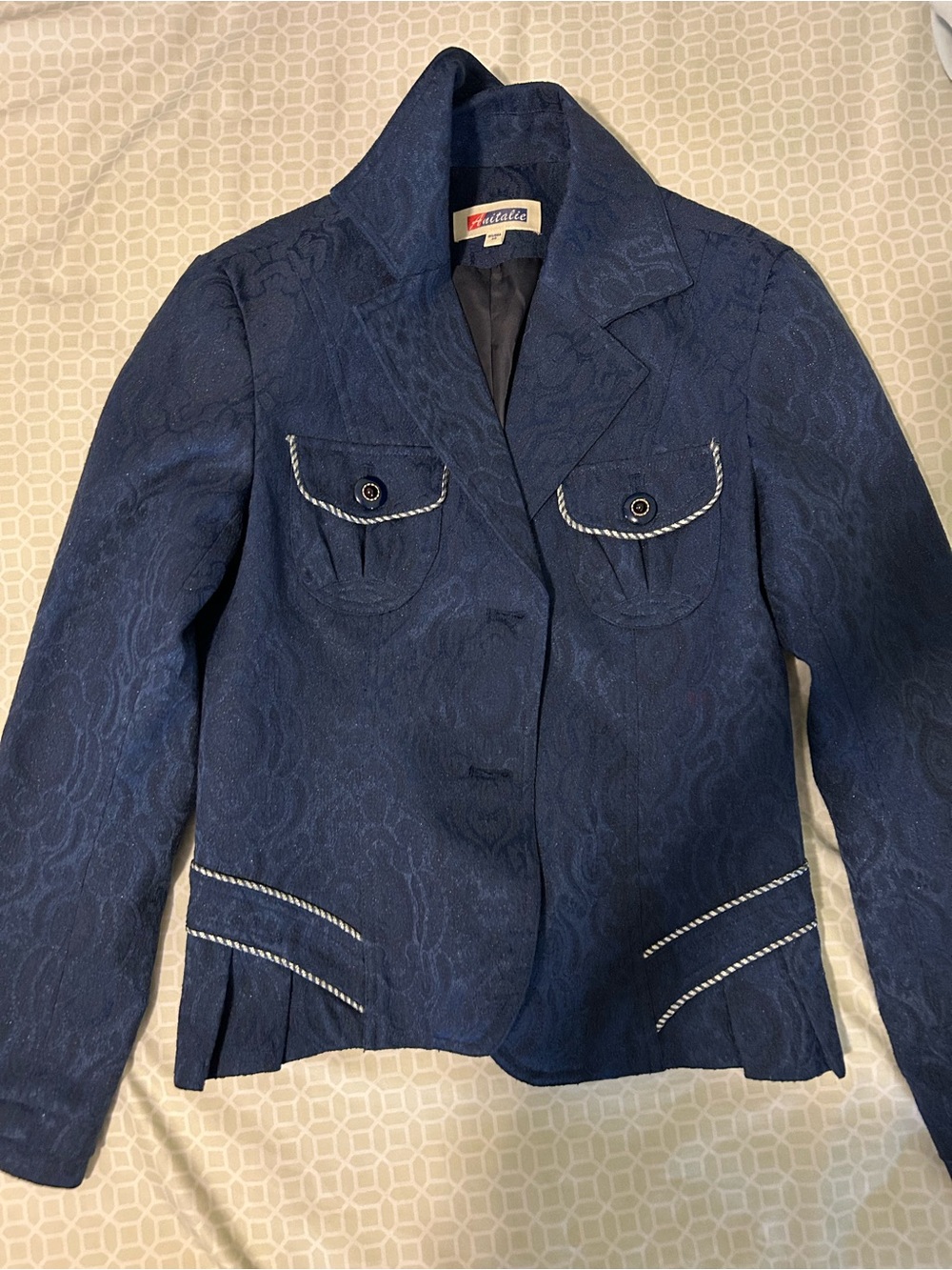 vintage embroidered blue blazer